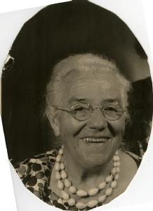 Grosi <b>Gisela Zürcher</b>-Schmid in her later years. - Gisela_Zuercher_011_crp_ms